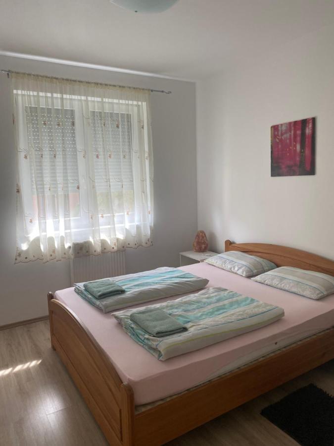 Ferienwohnung Belle Casa 24 Debrecen Exterior foto